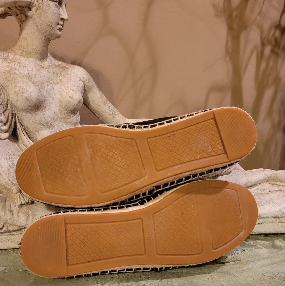 Tory Burch Leather Logo Espidrilles Designer Summer Vacation Slip On 1213